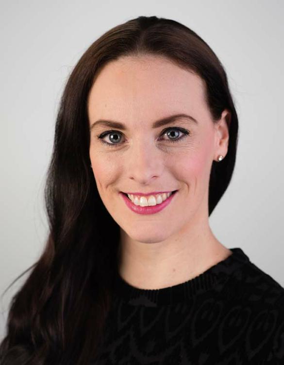 Lizi Eringa - UK.