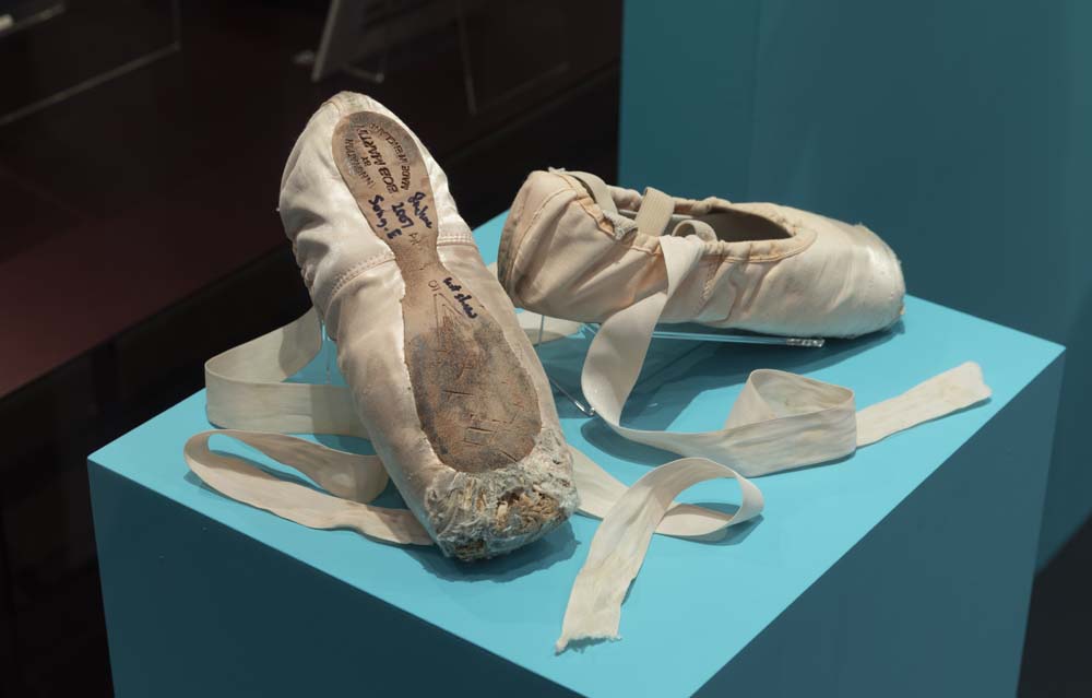 Pointe shoes worn by Darcey Bussell in Song of the Earth at her farewell performance as a member of The Royal Ballet, 2007