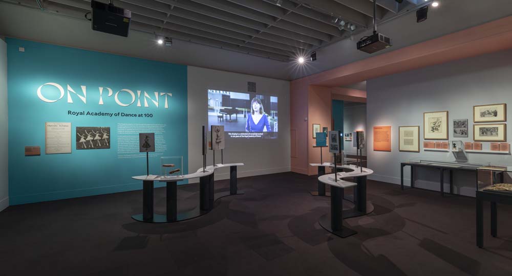 The first gallery with the introductory film